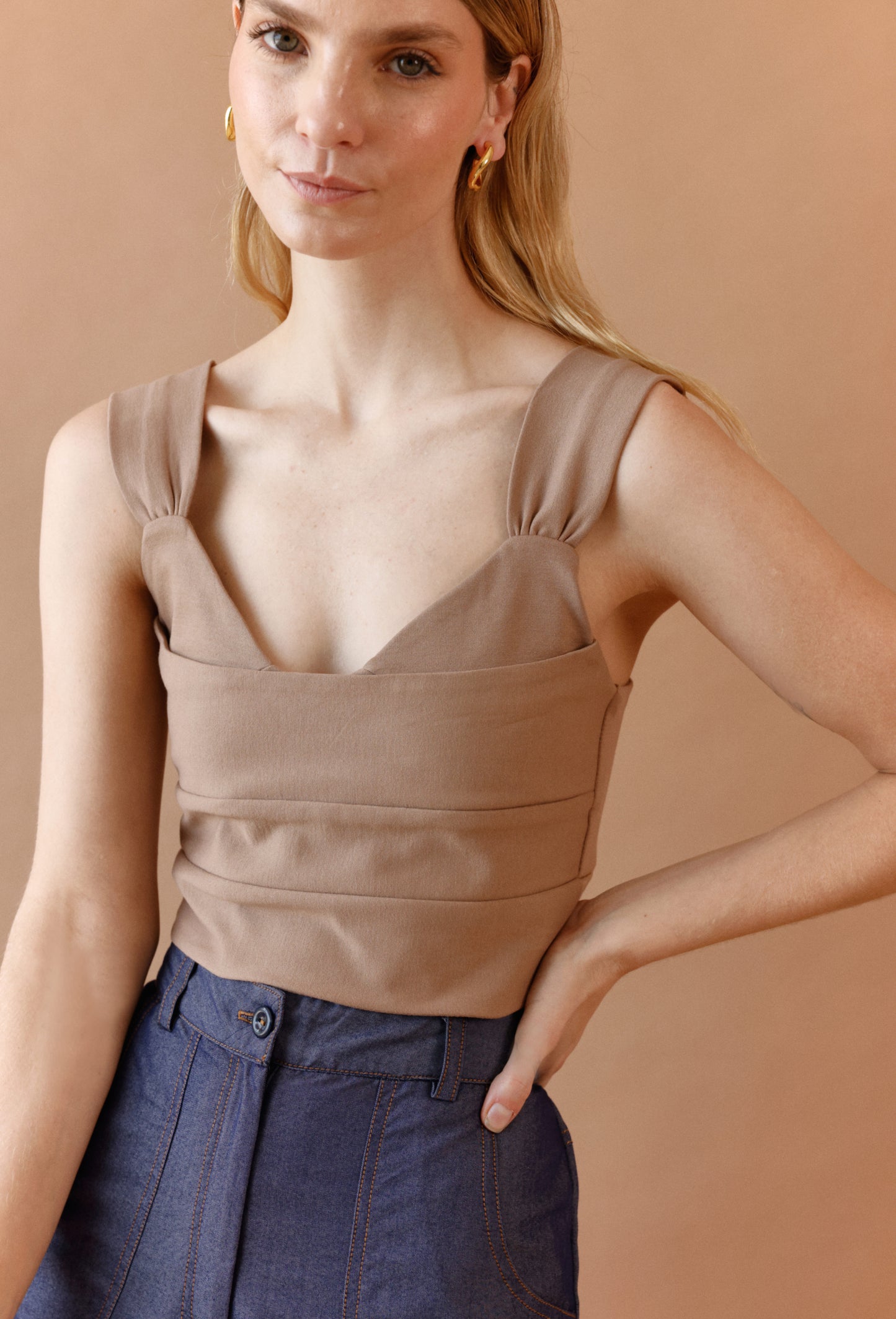 ALMA CROP TOP CAMEL
