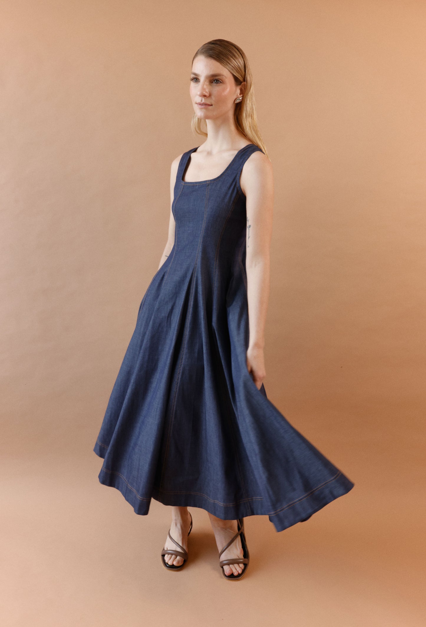 ALLEGRA DRESS JEAN