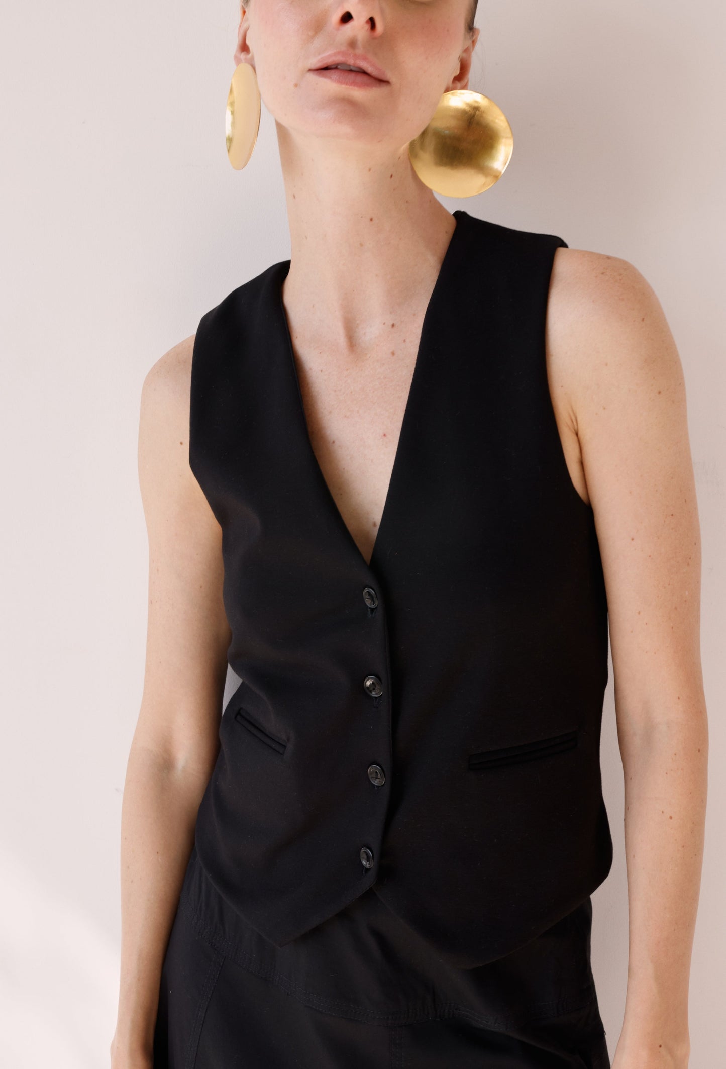 LEILA VEST BLACK