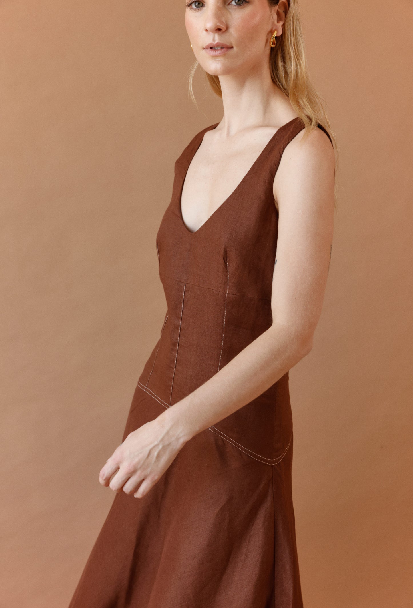 ISIDORA DRESS BROWN