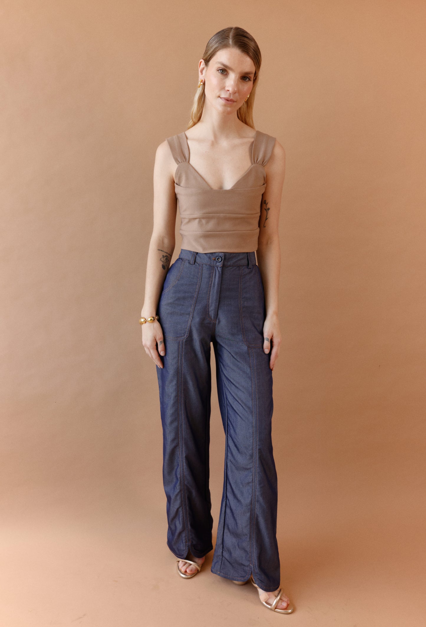ALMA CROP TOP CAMEL