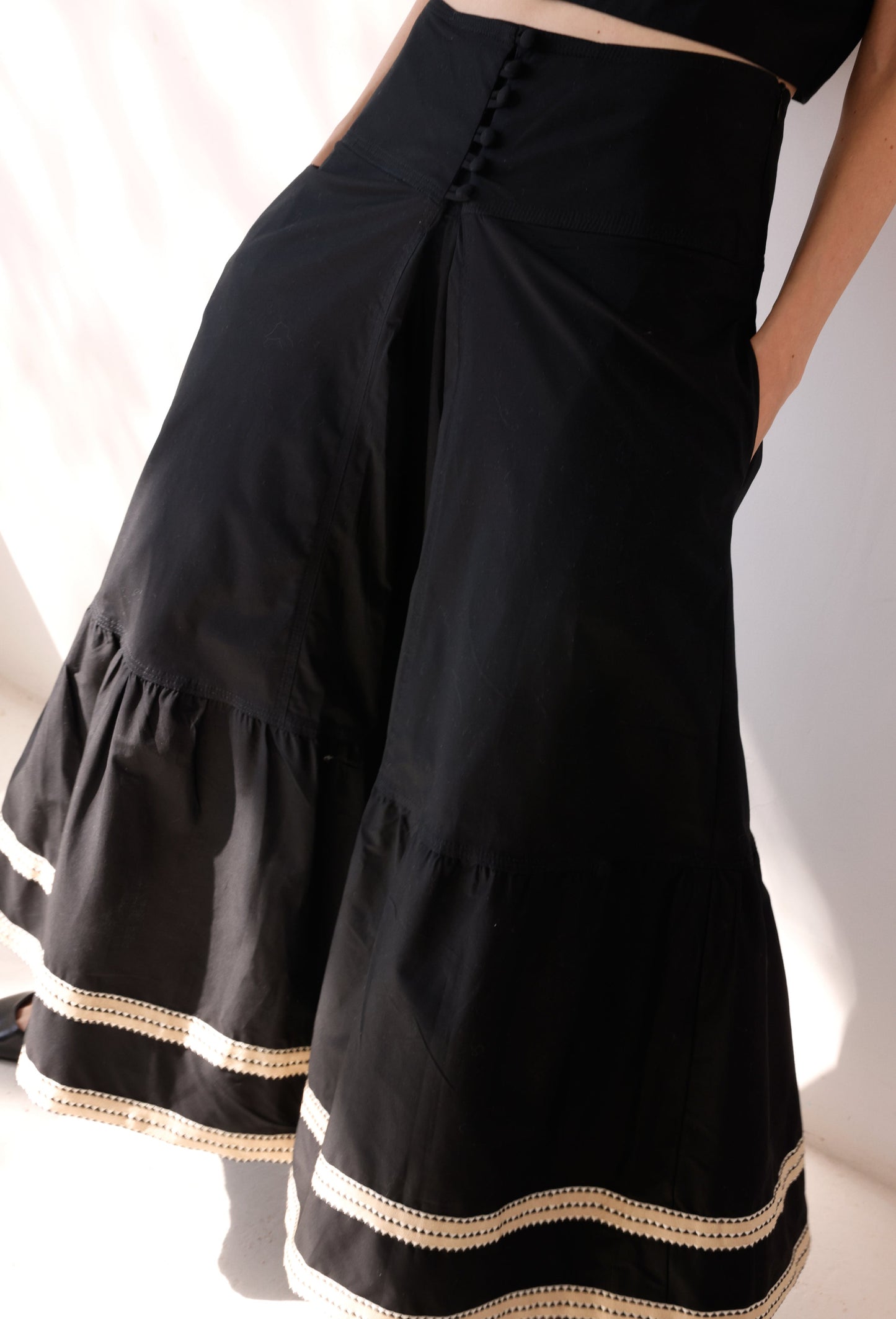 CELIA SKIRT BLACK